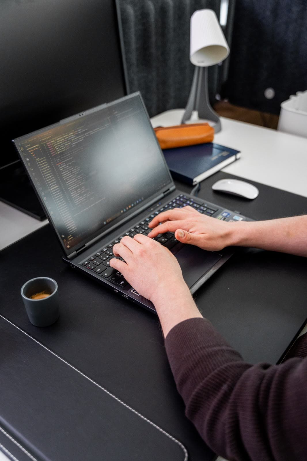 Entwicklung – Sauberer Code – Handarbeit bis ins Detail.